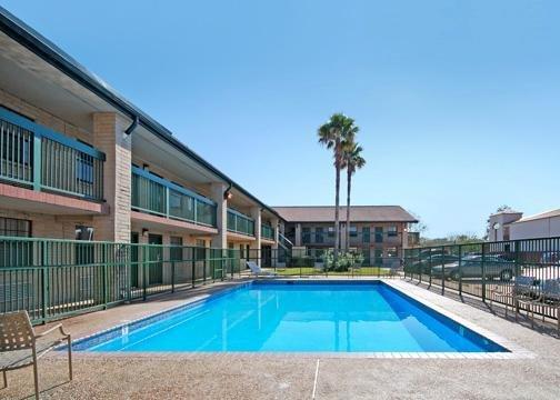 Econo Lodge At Nasa 웹스터 외부 사진